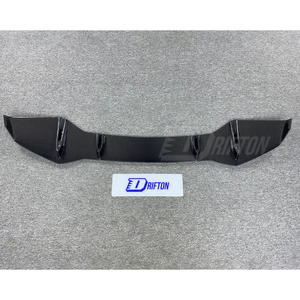 แผ่นคาร์บอนไฟเบอร์ด้านหลังแผ่นกระจายแสงสำหรับรถแลมโบกินี LP610 2014-2019 - Product Image 4