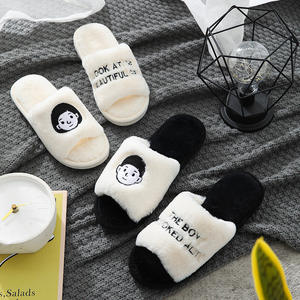 Nouvelles pantoufles en coton de haute qualité avec semelle en PVC, motif dessin animé, doublure en peluche, pour couple, vente en gros de qualité - Product Image 3