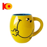 Vente d'usine Tasse à café en céramique classique adorable pour la famille de couleur jaune