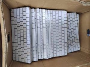 Teclado Inalámbrico Magic Keyboard A2449 con Diseño Estadounidense, Sensor Óptico e Interfaz USB-C para Portátil - Product Image 6