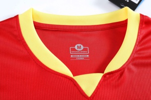 เสื้อฟุตบอลสำหรับผู้ใหญ่ชุดฝึกทีมใหม่2024ออกแบบได้ตามที่ต้องการดีไซน์เรียบง่าย - Product Image 4
