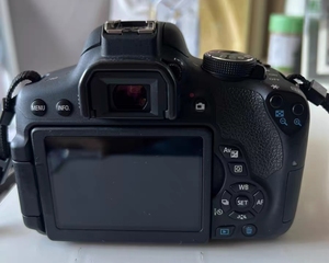 กล้องดิจิตอลคอมแพค DSLR รุ่น <span class=keywords><strong>EOS</strong></span> T6i/<span class=keywords><strong>Kiss</strong></span> X8i ความละเอียด Full HD 1080p ซูมออปติคอล เซ็นเซอร์ CMOS ระบบกันสั่นภาพ หน้าจอ 2"-3" แบตเตอรี่ลิเธียม - Product Image 5