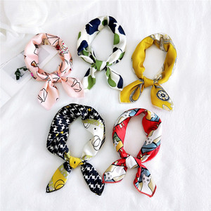 Mới Mùa Xuân Thời Trang Polk Dot Thiết Kế 50Cm Satin Lụa Tóc Khăn Phụ Nữ Thanh Lịch Tùy Chỉnh In Ấn Lụa Cổ Khăn Đầu Khăn - Product Image 4