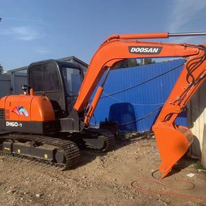 Excavadora usada pequeña Doosan Dh60 Dx60 Dh55 a la venta con componente de motor central - Product Image 1