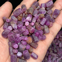Natürlicher Roter Korund Rohstein, Lose Rubine für Schmuckherstellung, Unbearbeitete Mineralkristalle für DIY-Halsketten und Anhänger