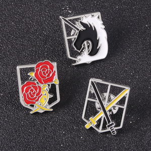 Cosplay gioielli <span class=keywords><strong>ali</strong></span> <span class=keywords><strong>della</strong></span> libertà Anime spilla attacco titano spilla in metallo morbido smalto spille all'ingrosso per cappelli borse per vestiti - Product Image 2