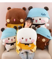 Ours en peluche moelleux en coton PP avec chapeau bleu brodé, poupée assise, plusieurs tailles et couleurs, logo personnalisé accepté