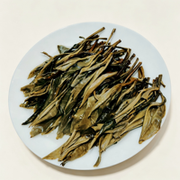 Thé Pu'er cru d'arbre ancien de 500 ans Baihua Tree 150g, édition limitée 2018, emballé à la main avec des feuilles de lotus naturelles