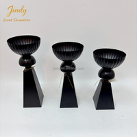 Décoration de centre de table pour événements de mariage, support à fleurs doré, vases à fleurs noirs pour la décoration de la maison et de l'hôtel