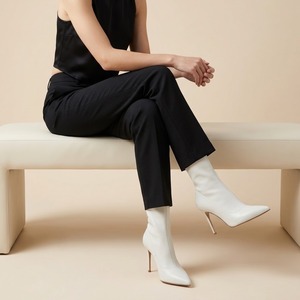 <span class=keywords><strong>Stivali</strong></span> alla Caviglia da Donna in Pelle PU Bianca con <span class=keywords><strong>Tacco</strong></span> a Spillo e Punta Affusolata, <span class=keywords><strong>Basso</strong></span> MOQ, Vendita all'Ingrosso, Calzature da Donna ODM - Product Image 3