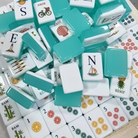 Ensemble de Mahjong Vert Tendance en Acrylique Transparent avec Pions de Mahjong et Pion Joker, Idéal pour les Vacances à la Plage, Soirées Mahjong, Cadeau pour Femmes et Fêtes