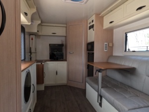 Remolques de Viaje Ligeros y Modernos de Aluminio para RVs, Remolques de Doble Eje para Campamentos al Aire Libre, Remolques para Casas Rodantes Todoterreno, <span class=keywords><strong>Caravanas</strong></span> - Product Image 5