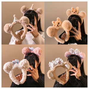 Fascia per Capelli in Peluche a Forma di Cuore con Orsetto Dolce e Carino per Neonati - Fatta a Mano, Altezza 31cm-50cm, Accessorio Versatile che Aggiunge Volume alla Corona - Product Image 2