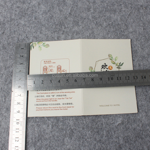 Porte-<span class=keywords><strong>carte</strong></span> de clé d'hôtel personnalisé à usine de wenzhou 300gsm papier d'art - Product Image 4