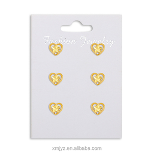 Pendientes In Wind de latón chapado en oro de 18K con diseño de corazón y flores, que transmiten un temperamento fresco y una personalidad coreana, estilo popular en redes. - Product Image 2