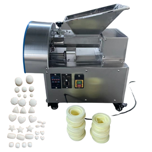 Machine <span class=keywords><strong>à</strong></span> former la pâte <span class=keywords><strong>à</strong></span> pelmeni et <span class=keywords><strong>à</strong></span> découper la pâte <span class=keywords><strong>à</strong></span> dumplings pour des formes répétées et un fonctionnement fluide - Product Image 1