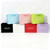 Sacs et boîtes cadeaux en papier mat écologique recyclable avec logo imprimé personnalisé, finition personnalisée pour vêtements
