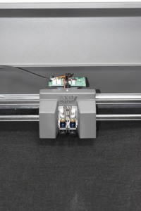 ANYCUT-ZKF3550 Macchina Fustellatrice a Doppia Testa 350x500mm con Motore Servo DC, Tecnologia di Aspirazione a Vuoto, Touchscreen da 5.0 Pollici ad Alta Precisione - Product Image 3