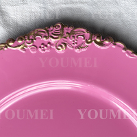 Assiettes de présentation rondes en plastique rose gaufré de style baroque de luxe pour mariage et fête