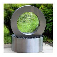 Fuentes de exterior e interior para embellecer su hogar y jardín. Características y fuentes de agua de acero inoxidable