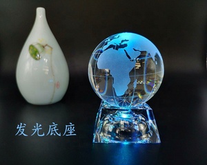 Vente d'usine décoratif cristal carte du monde boule de globe <span class=keywords><strong>3d</strong></span> verre boule de cristal rougeoyante pour souvenir cadeaux d'affaires - Product Image 2