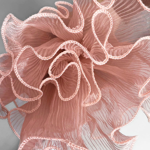 Tessuto in <span class=keywords><strong>Organza</strong></span> Plissettato Sfumato a Righe con Bordo Smerlato per Abiti da Donna, Gonne e Abbigliamento Formale da Festa - Product Image 4