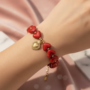 Ensemble de bijoux pour femmes, collier clavicule en acier inoxydable avec perles en acrylique rouge en forme de cœur, certifié CE, très vendu - Product Image 4