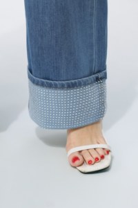 Jeans a Vita Alta e Gamba Larga con Dettagli in Paillettes Vestibilità Comoda Lunghezza Intera in Cotone Stonewashed Stile Casual - Product Image 6