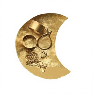 Plateau à bijoux en métal de qualité supérieure, design classique en forme de lune, plateau de vanité pour fournisseur en gros, plateau alimentaire - Product Image 1