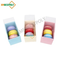 Vente en gros de boîtes d'emballage en papier macaron imprimé pour desserts donut boîte-cadeau à tiroir de chocolat avec manchon transparent