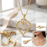 Klassische Paar-Stil Anhängerkette Zarte Halsdekoration Wasserdichter Hypoallergener Schmuck für Frauen