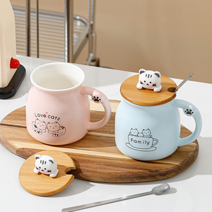 Venta caliente Linda <span class=keywords><strong>Taza</strong></span> <span class=keywords><strong>de</strong></span> cerámica <span class=keywords><strong>Kawaii</strong></span> rosa <span class=keywords><strong>de</strong></span> 350ml con tapa y cuchara para <span class=keywords><strong>taza</strong></span> <span class=keywords><strong>de</strong></span> té microondas y lavavajillas seguro lindo regalo <span class=keywords><strong>de</strong></span> negocios - Product Image 2