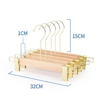Fabrikant Groothandel Hangers Hoge Kwaliteit Custom Logo Kledingwinkel Rek Opknoping Jassen Houten Doek Hanger Hout Natuurlijk