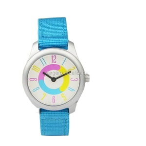 Système de bracelet de <span class=keywords><strong>montre</strong></span> en nylon noir personnalisé montres à quartz résistantes à l'eau 5 ATM <span class=keywords><strong>pour</strong></span> hommes boîtier en acier inoxydable <span class=keywords><strong>montre</strong></span> à énergie <span class=keywords><strong>solaire</strong></span> - Product Image 1