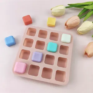 Moule en silicone carré personnalisable à 16 cavités pour chocolats au caramel, truffes, snacks et glaçons – Offre Spéciale - Product Image 5