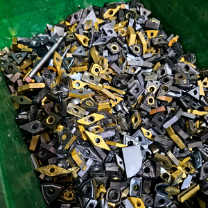Livraison Rapide – Déchets de Carbure de Tungstène PUR en Forme de Flocons, Grade HMS, À VENDRE – Idéal pour les Besoins de Fabrication Urgente et de Recyclage - Product Image 1