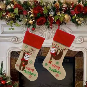 Chaussettes de Noël personnalisées en lin brodé avec monogramme de 18 pouces, motif paresseux du Père Noël, pour cadeaux de Noël et fournitures de fête - Product Image 1