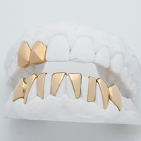 Grillz personnalisés à facettes coupées en angle, pour dents supérieures et inférieures, en or poli, style crocs aigus, bijoux de bouche Hip Hop