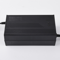 Vente Directe Usine Chargeur de Batterie Électrique 54.6V 5A 273W pour Batteries au Lithium 13S 48V de Vélos et Scooters Électriques