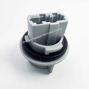 <strong>12V</strong> <strong>Car</strong> Brake Light Turn Signal <strong>Socket</strong> W21/5W Rear Reversing Light with Single Double Wire Bulb Base Nylon Housing SocketT20 - Product Image 5