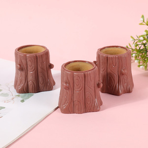 ของเล่นบีบคลายเครียดรูปกระรอกนุ่มนิ่มสำหรับเด็กอายุ 5-7 ปี ขายส่ง - Product Image 4
