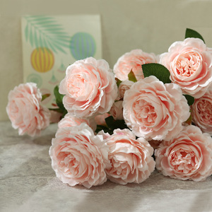 Huaien <span class=keywords><strong>Bouquet</strong></span> <span class=keywords><strong>Artificiel</strong></span> 3 Têtes de Pivoines et Roses pour Décoration de Plafond de Mariage, Arrangements d'Allée, Décoration de <span class=keywords><strong>Noël</strong></span> et de Maison - Product Image 2