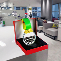 Petit Pont Logo Personnalisé Personnaliser Cristal Verre Médaille Prix Facettes Diamant Médailles Plaques Stock Métal Trophée Souvenirs