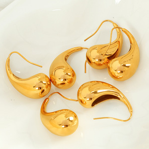 ต่างหูทรงหยดน้ำสีทอง 18K ไทเทเนียมสตีลชุบด้วยไฟฟ้า ดีไซน์ทรงเรขาคณิตทันสมัยสำหรับผู้หญิง - Product Image 3