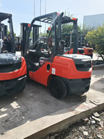 Chariot élévateur diesel chinois 8F modèle 3 tonnes, mât tri-sectionnel de 4,5 mètres, déplaceur latéral hydraulique, pneus pleins, positionnement précis, Isuzu