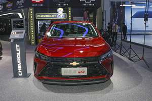 Chevrolet CRUZE 2024 1,3 т Мягкий Гибридный автоматический Премиум 48 В Мягкий Гибридный Новый энергетический автомобиль оптом - Product Image 4