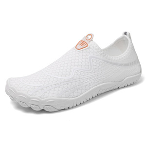 Chaussures aquatiques pour hommes, sandales à empeigne en maille, semelle extérieure en caoutchouc, séchage rapide, plage, extérieur, été, randonnée, trekking, bout fermé, semelle intermédiaire en EVA, doublure - Product Image 3