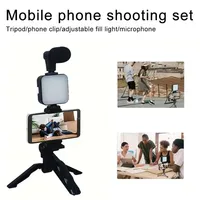 Kit de Vlogging pour Smartphone avec Trépied, Support Téléphone, Mini Micro et Lumière d'Appoint LED – Essentiel pour TikTok, Live Stream et YouTube