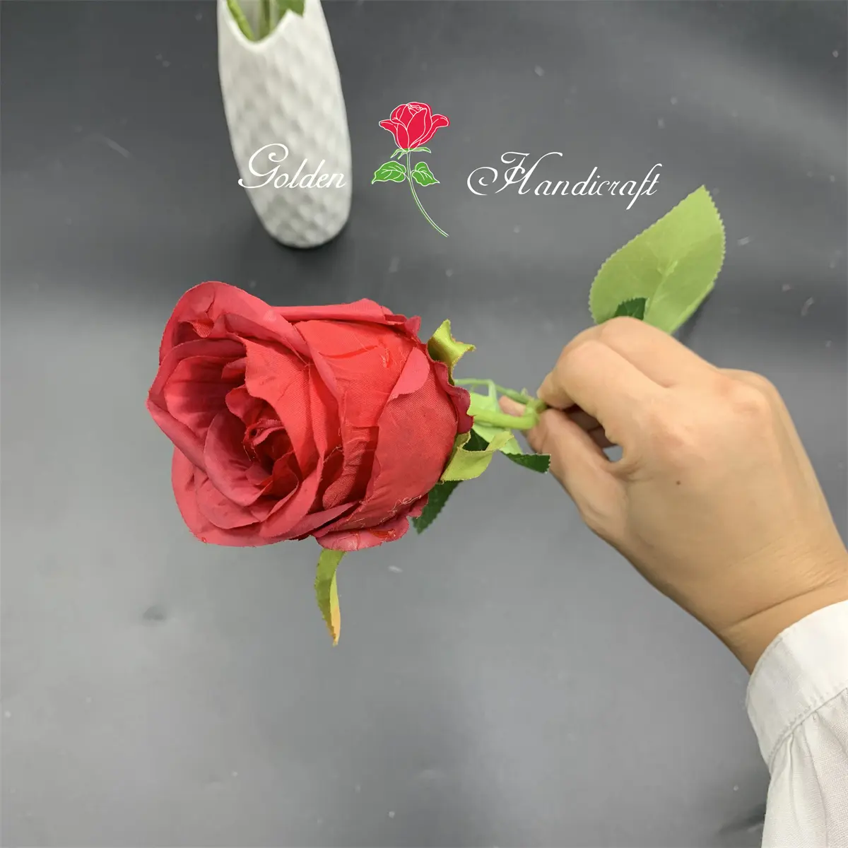 QSLH ดอกกุหลาบปลอมดีไซน์ใหม่,ดอกไม้ประดิษฐ์สำหรับตกแต่งงานแต่งงานดอกไม้ประดิษฐ์สำหรับตกแต่งบ้านปี F201