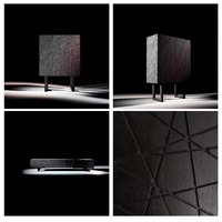 Aparador Esculpido a Mano con Textura de Tallado de Líneas Densas, Acabado Metálico Degradado, Decoración 3D para Sala de Estar